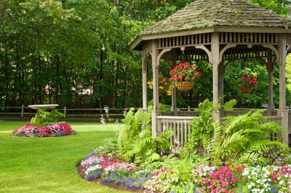 Backyard Landscaping Service in Saint George